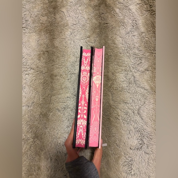 The Shadows Between Us Sprayed Edges Book Bundle by Tricia Levenseller - Picture 6 of 7